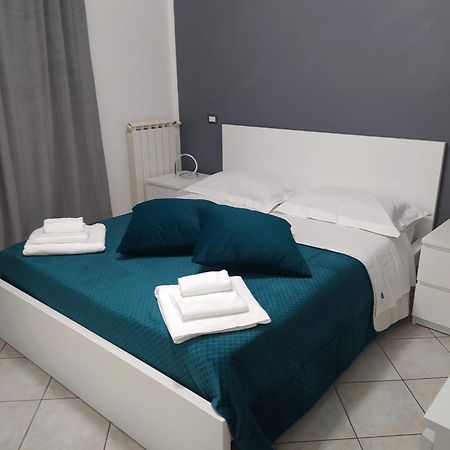 La Perla Del Mare - 9 Minutes From Fco Airport - Free Wifi E Netflix Apartment Fiumicino Exterior photo