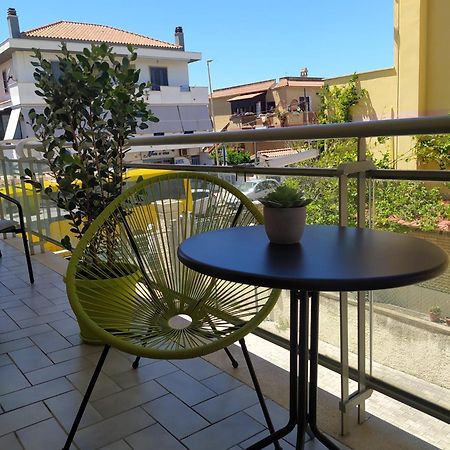 La Perla Del Mare - 9 Minutes From Fco Airport - Free Wifi E Netflix Apartment Fiumicino Exterior photo